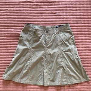 NWOT, Kuhl Traveler Outdoor Skirt, Size 10, Olive